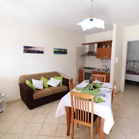 Marzia A Apartament Otranto