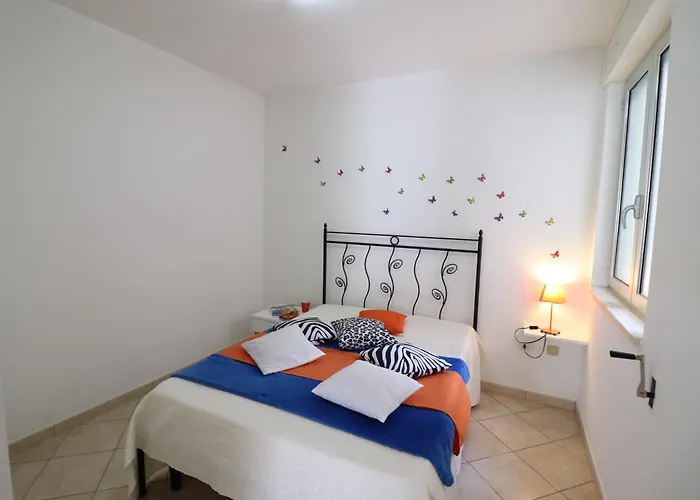 Marzia A أوترانتو